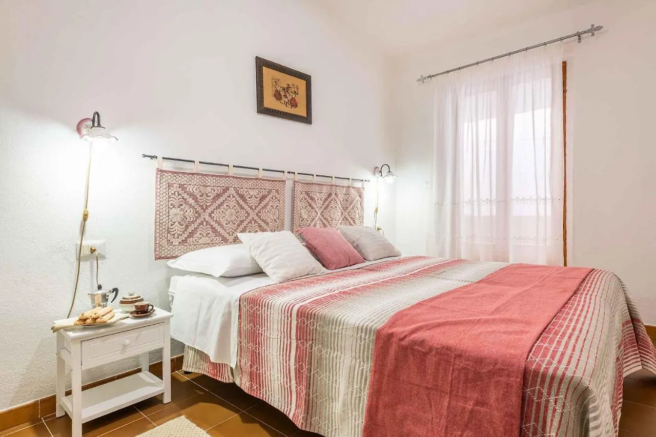 Holiday Home In Cala Gonone Nuoro Provinz 43628